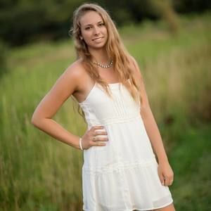 Meet your Posher, Claire